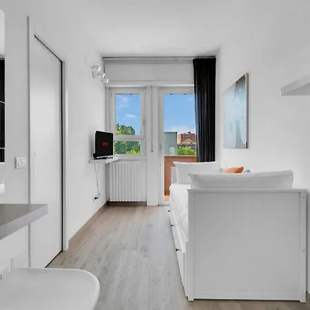 Design And Concerts- Cozy * Milano
